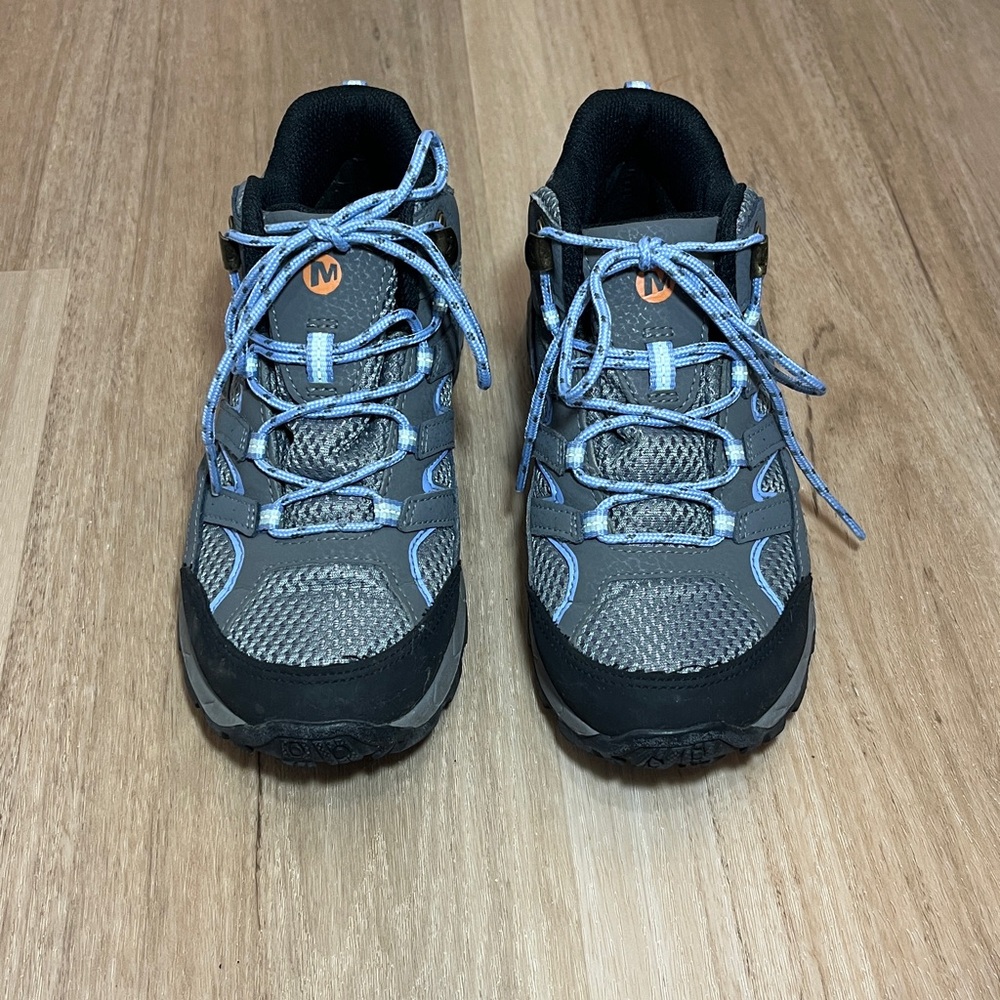 Merrell Gray and Blue Moab Mid Hiking Shoes / Boots, size 3.0 M Youth